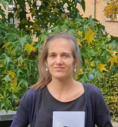 Dr. Ir. Esther Moens