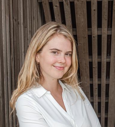 Dr. Eva Degraeuwe.
